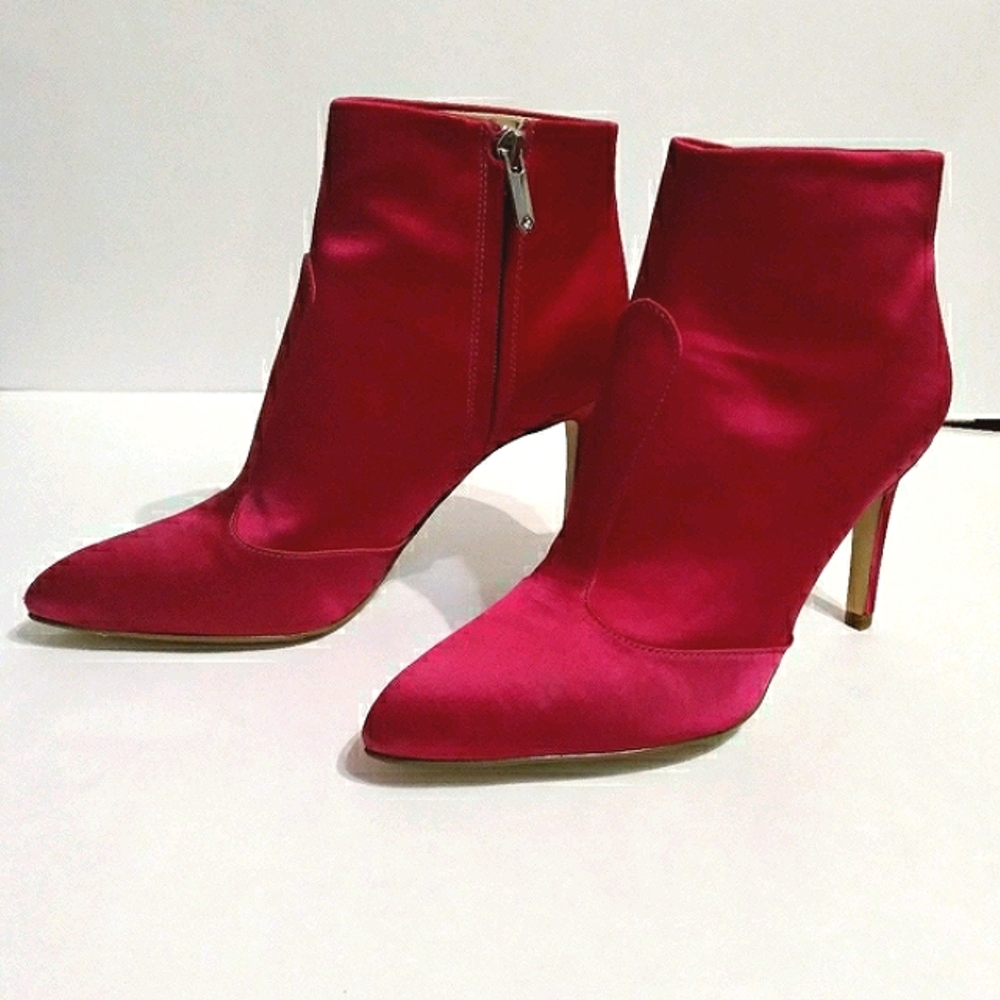 Sam Edelman Hotpink Satin Boots